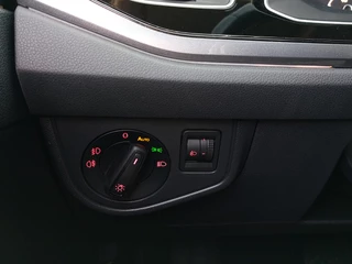 Volkswagen Polo 1.0 TSI 116pk DSG Highline 5-Deurs | Apple Carplay + Android Auto | Clima | Adap. Cruise | Stoelverwarming | Sfeerverlichting | Licht+Regensensor | Pdc V+A | Privacy Glass | 16''lm - afbeelding nr 22