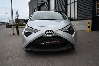 Toyota Aygo Toyota Aygo 1.0 VVTi X 5 deurs LED CarPlay Btw auto netto € 6150 - afbeelding nr 4