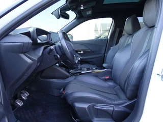 Peugeot 2008 Peugeot 2008 1.2 130pk GT-Line Panoramadak / Camera / NAP - afbeelding nr 27