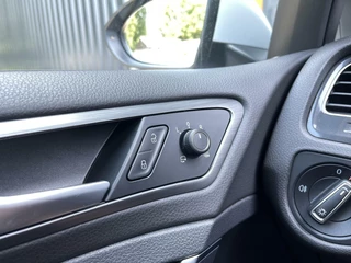 Volkswagen Golf Volkswagen Golf 1.5 TSI Highline R-Line NAVIGATIE|BLUETOOTH|PARKEERSENSOREN|STOELVERWARMING|R-Line Pakket - afbeelding nr 18