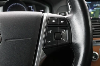 Volvo XC60 Volvo XC60 2.0 T5 Summum | 1e eigenaar | Leder |  Stoelverwarming | Trekhaak | Navigatie | Sportstoelen | Memory | Bluetooth | Climate control - afbeelding nr 16