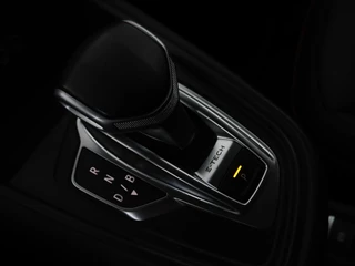 Renault Captur Renault Captur 1.6 E-Tech Hybrid 145 Initiale Paris | Leder |  Stoel & stuurverwarming | Camera | Full LED | Park Assist | Carplay | BOSE Sound - afbeelding nr 19