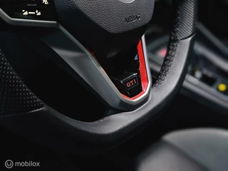 Volkswagen Golf Volkswagen Golf 2.0 TSI GTI Black Style Panorama/HUD/H&K/Leder - afbeelding nr 15