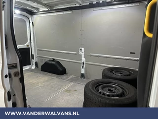 Ford Transit Ford Transit 2.0 TDCI 131pk L3H2 Euro6 Airco | Camera | Navigatie | Apple Carplay | Android Auto | Stoelverwarming Verwarmde voorruit, Cruisecontrol, Parkeersensoren, Elektrisch verstelbare bestuurdersstoel, Bijrijdersbank - afbeelding nr 11