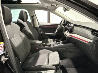 Škoda Octavia Škoda Octavia Combi 1.4 TSI RS iV PHEV Business | Panoramadak | Stoelverwarming - afbeelding nr 25