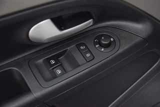 Volkswagen up! Volkswagen up! 1.0 Clima/Camera/PDC/Cruise/Stoelverwarming - afbeelding nr 11