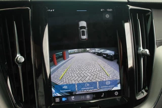 Volvo XC60 Volvo XC60 T6 Recharge AWD Ultimate Dark | Long Range | Panoramadak | Parkeercamera | Stoelverwarming | Pilot Assist | Glossy Black | Keyless - afbeelding nr 45