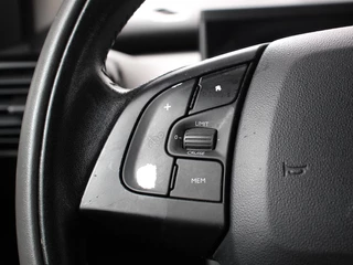 Citroën C4 Cactus Citroen C4 Cactus 1.2 PureTech Shine | Navigatie | Climate Control | Camera | Cruise Control | Handel/Export! - afbeelding nr 26