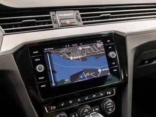 Volkswagen Passat Volkswagen Passat Variant 1.4 TSI PHEV GTE Business 218Pk Automaat (DRAADLOOS APPLE CARPLAY, GROOT NAVI, CLIMATE, LEDER/ALCANTARA, TREKHAAK, STOELVERWARMING, CAMERA, ADAPTIVE CRUISE, KEYLESS, NIEUWSTAAT) - afbeelding nr 32