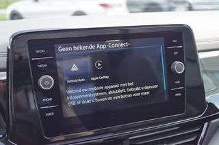 Volkswagen T-Roc Volkswagen T-Roc Cabrio 1.5 TSI DSG R-Line/ Black style/Leer/19 Inch LM/Camera/Virtual c - afbeelding nr 16