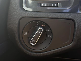 Volkswagen Golf Volkswagen Golf 1.0 TSI Highline – Panoramadak | Virtual Cockpit | Navi | Nieuwstaat | Zeer Compleet | Dealeronderhouden - afbeelding nr 18