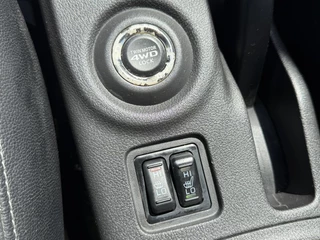 Mitsubishi Outlander Mitsubishi Outlander 2.0 PHEV Instyle 2e Eigenaar,Navi,Schuifdak,Camera,Stoelverwarming,Leder,Clima,Cruise,Pdc V+A,Nieuwe Apk bij Aflevering - afbeelding nr 19