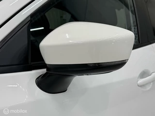 Mazda 2 Mazda 2 1.5 Skyactiv-G Luxury Automaat Navi Carplay PDC Cruise LED Stoelverwarming - afbeelding nr 34