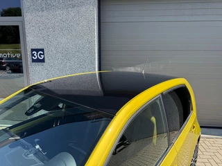 Volkswagen up! Volkswagen Up! 1.0 BMT high up! R-line/Climate/Cruise/NLauto/17inchLM/Stoelverw/Blackpack/NLAuto - afbeelding nr 26