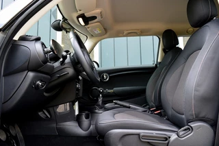 MINI One MINI One Mini 1.5 First Essential Rijklaarprijs-Garantie Navigatie Led Airco 17 Inch Apple carplay - afbeelding nr 11