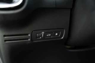 Volvo XC40 Volvo XC40 1.5 T5 Twin Engine Momentum Pro Leder Trekhaak - afbeelding nr 40