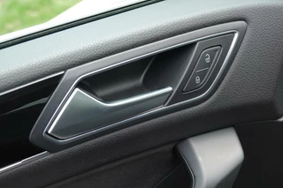 Volkswagen Touran Volkswagen Touran 1.5 TSI R-line 7pers. CAMERA STOELVERW. - afbeelding nr 49