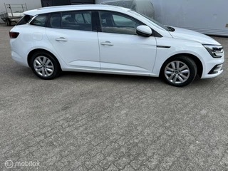 Renault Megane E-Tech Renault Megane Estate 1.6 E-Tech Plug-In Hybrid 160 - afbeelding nr 3