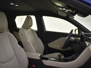 Lexus LBX Lexus LBX Elegant | Leder interieur | Electr. Achterklep | Parkeersensoren - afbeelding nr 3