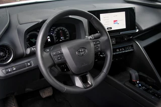 Toyota C-HR Toyota C-HR 1.8 Hybrid 140 First Edition | Camera | Adaptive Cruise - afbeelding nr 11