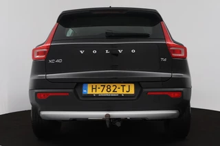 Volvo XC40 Volvo XC40 2.0 T4 Inscription (TREKHAAK, STOEL/STUUR VERWARMING, ACHTERUITRIJCAMERA, NAVIGATIE, SENSOREN, NL-AUTO) - afbeelding nr 8