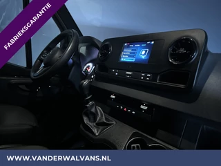 Mercedes-Benz Sprinter Mercedes-Benz Sprinter 317 CDI 170pk L3H2 Fabrieksgarantie Euro6 Airco | Camera | Apple Carplay Android Auto, Cruisecontrol, Parkeersensoren, Stoelverwarming, Bijrijdersbank - afbeelding nr 15