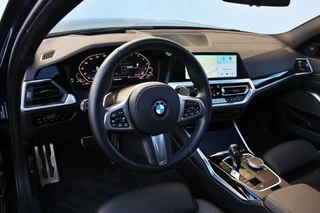 BMW 3 Serie BMW 330e Touring M-sport | Pano | H&K | Laser | ACC | HUD - afbeelding nr 14