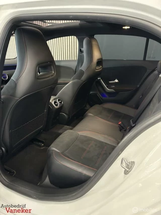 Mercedes-Benz A-Klasse Mercedes A-klasse 250e AMG Line|Parelmoer|Night|Pano|Carplay|Dealer onderhouden - afbeelding nr 24