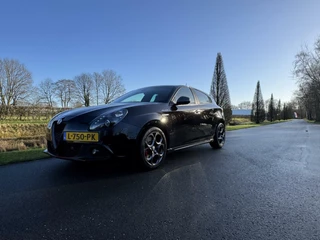 Alfa Romeo Giulietta Alfa Romeo Giulietta 1.750 TBI Veloce, 240pk, kuipstoelen!! - afbeelding nr 9