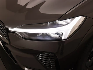 Volvo XC60 Volvo XC60 T6 PLUG-IN HYBRID PLUS DARK SCHUIFDAK CAMERA HARMAN KARDON ACC B - afbeelding nr 15