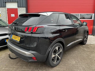 Peugeot 3008 AUTOMAAT / TREKHAAK / CARPLAY / STOELVERW / NAVI / CLIMA / PDC / BLUETOOTH - afbeelding nr 2