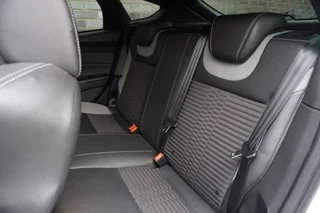 Ford Focus Ford Focus 2.0 ECOB. ST-3 - 250PK - NW. CILINDERKOP - APK 03-01-2026 - afbeelding nr 14