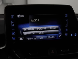 Toyota C-HR Toyota C-HR 1.8 Hybrid Style | Stoelverwarming | Trekhaak |  Adaptive cruise | JBL Sound | Camera | Navigatie | Keyless | Dodehoek detectie - afbeelding nr 21