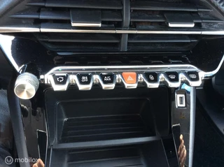 Peugeot 208 Peugeot 208 1.2 PureTech Active Climate contr Apple Carplay - afbeelding nr 27