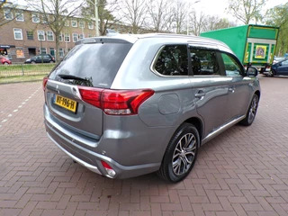 Mitsubishi Outlander Mitsubishi Outlander 2.0 PHEV Executive Edition NAVI CAMERA TELEFOON CRUISECONTROL..... - afbeelding nr 8