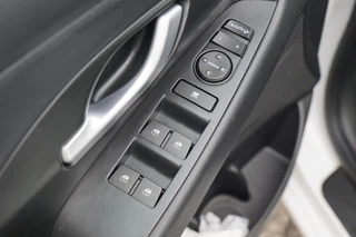 Hyundai i30 Hyundai I30 1.0 T-GDI Comfort Plus - Atlas White - Nav/PDC/LMV/Carplay - afbeelding nr 28