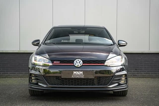 Volkswagen Golf Volkswagen Golf 2.0 TSI GTI Performance |Pano|Leer|Keyless|Virtual - afbeelding nr 2
