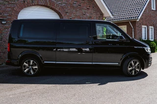 Volkswagen Caravelle Volkswagen Caravelle T6.1 2.0 TDI 204 PK DSG L2H1 A-KLEP FULL OPTIONS ACC | LED | Leder | Side Assist | Privacy glass | - afbeelding nr 2