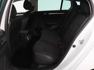 Renault Mégane Renault Mégane 1.3 TCe Intens | Automaat | Carplay | Full LED |  Navigatie | Cruise control | Climate control | Parkeerhulp | Keyless | DAB | Getint glas - afbeelding nr 6