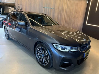 BMW 3 Serie BMW 3-serie Touring 330e xDrive High Executive - afbeelding nr 33