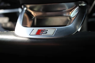 Audi Q3 Audi Q3 Sportback 45 TFSI e S Edition // 3X S-Line - Plat stuur - Trekhaak klapbaar - Black Optic - Ambient - 20