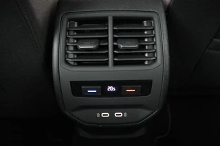 SEAT Leon SEAT Leon 1.5 eTSI Style Launch Edition | Trekhaak |  Carplay | Adaptive cruise | Carplay | Navigatie | Park Assist | Climate control - afbeelding nr 7