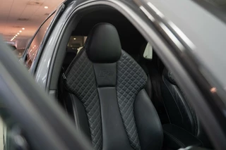 Audi RS3 Audi RS3 2.5 TFSI Quattro 2e Eig Pano CarPlay Carbon B&O Nardo Grey Dealer onderhouden - afbeelding nr 25