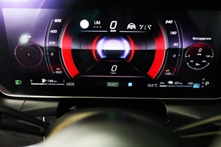 Mercedes-Benz GLC Mercedes-Benz GLC-klasse 300e 4MATIC AMG 63 Look / Memory / Burmester / Camera / Acc / Lane Assist / Dode Hoek / Sfeerverlichting - afbeelding nr 24