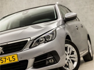 Peugeot 308 (PANORAMADAK, APPLE CARPLAY, GROOT NAVI, PARKEERSENSOREN, SPORTSTOELEN, GETINT GLAS, CRUISE, NIEUWE APK, NIEUWSTAAT) - afbeelding nr 32