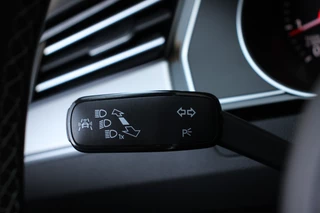 Volkswagen Passat Volkswagen Passat Variant 2.0 TSI 220PK Highline R-line | DYNAUIDIO | ACC | LEDER - afbeelding nr 30