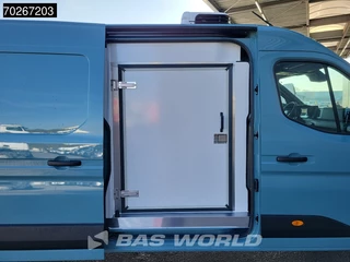 Renault Master Renault Master 170PK Koelwagen Vriezer -18 Carrier Xarios 200 230V stekker LED Camera Parkeersensoren Airco Cruise Vries Koeler Kühlwagen Kühler Frigo 12m3 Airco Cruise control - afbeelding nr 9