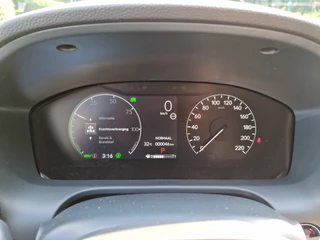 Honda ZR-V Honda ZR-V 2.0 e:HEV Sport VOORRAAD DEAL Dodehoekdetectie, Draadloze oplader , All-in Rijklaarprijs - afbeelding nr 18