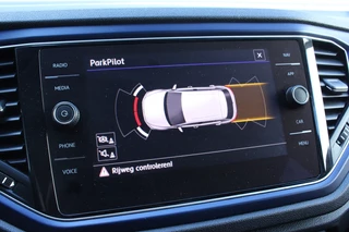 Volkswagen T-Roc Volkswagen T-Roc 1.5 TSI DSG R-Line 1eEIGNR! VIRTUAL ACC CARPLAY DAB STOELVW '20 - afbeelding nr 19