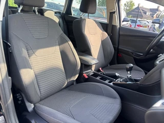 Ford Focus Ford Focus Wagon 1.0 Titanium Zwart 2016 NL Auto - afbeelding nr 13